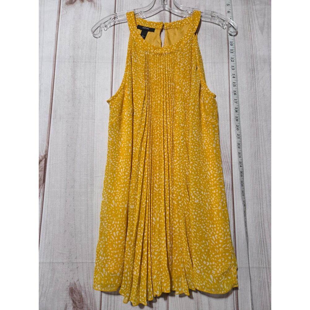 Alfani Yellow Sleeveless Pleated Halter Shirt Ladies 12 Chiffon